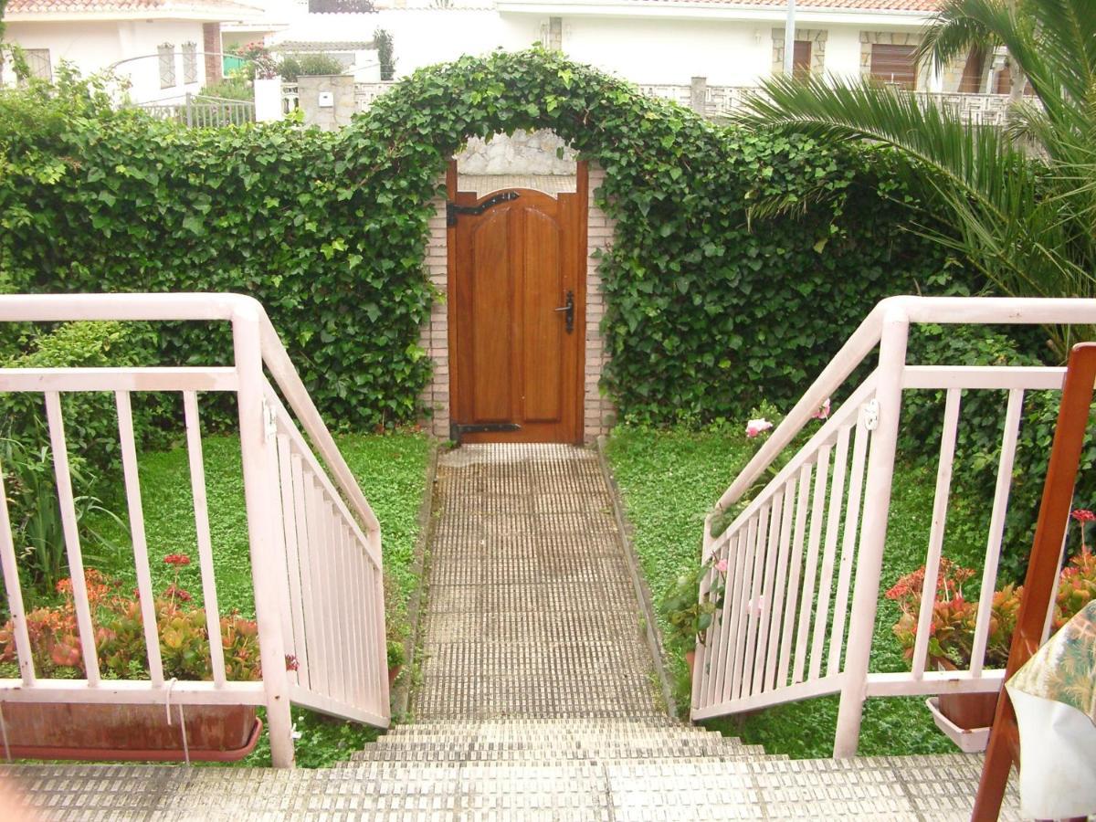 Adosado Con Piscina Y Jardin En Laredo A 100 Mtrs De La Playa Villa Exterior photo